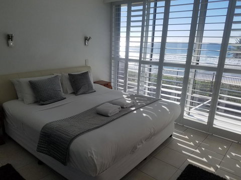 Golden Sands On The Beach - Absolute Beachfront Apartments - Accommodation Georgetown 30