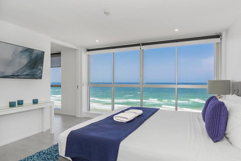 Golden Sands On The Beach - Absolute Beachfront Apartments - Accommodation Georgetown 5