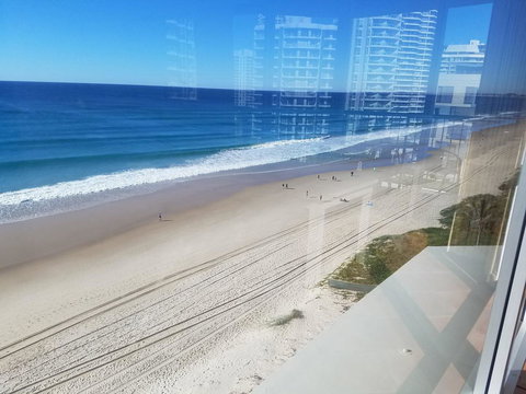 Golden Sands On The Beach - Absolute Beachfront Apartments - Accommodation Georgetown 16