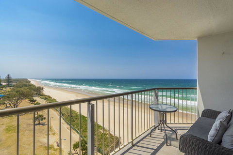 Golden Sands On The Beach - Absolute Beachfront Apartments - Accommodation Georgetown 7
