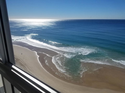 Golden Sands On The Beach - Absolute Beachfront Apartments - Accommodation Georgetown 15