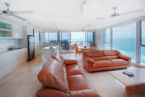 Golden Sands On The Beach - Absolute Beachfront Apartments - Accommodation Georgetown 20