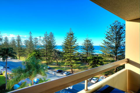 Oceania On Burleigh Beach - Accommodation Georgetown 0
