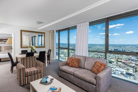 Oaks Brisbane Aurora Suites - Accommodation Georgetown 7