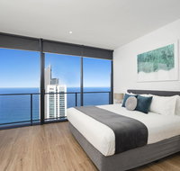 Circle on Cavill - GCLR - Accommodation Georgetown