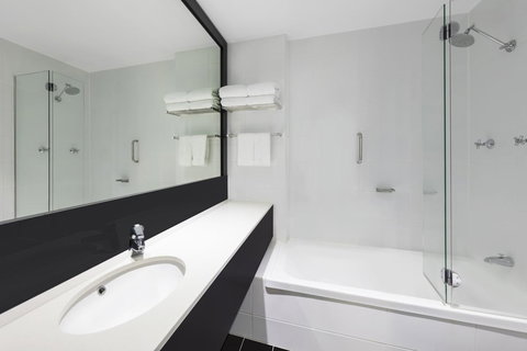 Vibe Hotel Gold Coast - Accommodation Georgetown 13