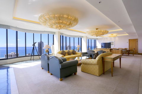 Crowne Plaza Surfers Paradise, An IHG Hotel - Accommodation Georgetown 44