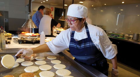 Crowne Plaza Surfers Paradise, An IHG Hotel - Accommodation Georgetown 36
