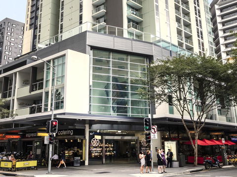 Oaks Brisbane Festival Suites - Accommodation Georgetown 8