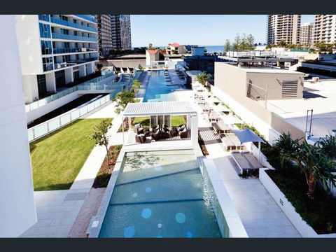 H Star Residences-- Paradise Stayz - Accommodation Georgetown 4