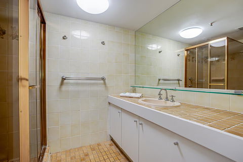 Gemini Court Holiday Apartments - Accommodation Georgetown 8