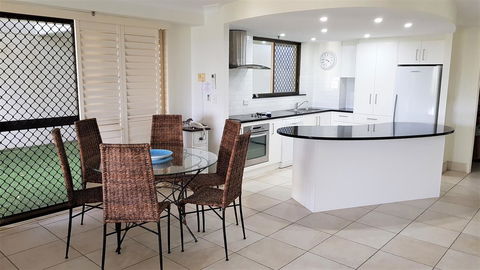 Gemini Court Holiday Apartments - Accommodation Georgetown 17