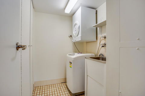 Gemini Court Holiday Apartments - Accommodation Georgetown 6