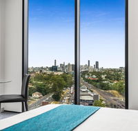 Essence Suites Taringa - Accommodation Georgetown