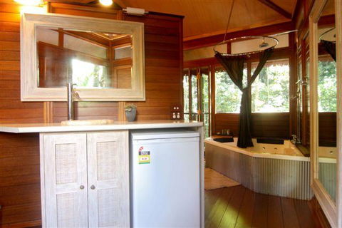Cairns Rainforest Retreat - Accommodation Georgetown 4