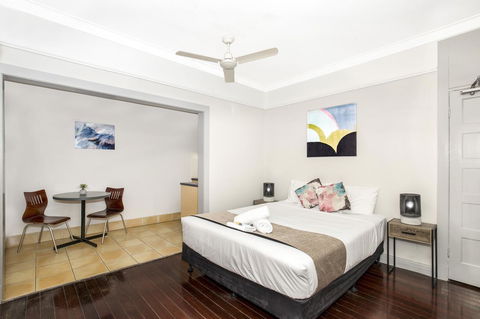 City Palms Brisbane - Accommodation Georgetown 10