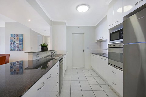 Oscar On Main Beach Resort - Accommodation Georgetown 16