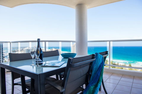 Oscar On Main Beach Resort - Accommodation Georgetown 1