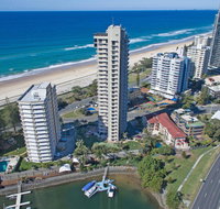 Capricorn One Beachside Holiday Apartments - Official - Accommodation Georgetown