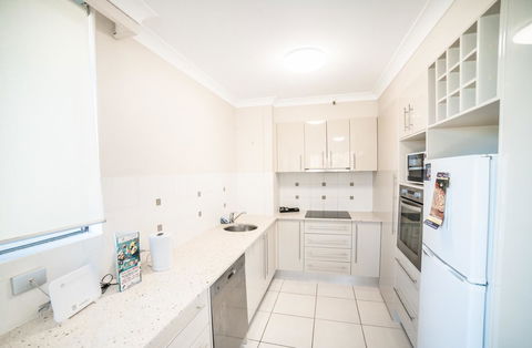 Capricorn One Beachside Holiday Apartments - Official - Accommodation Georgetown 6