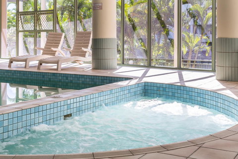 The Meriton Apartments On Main Beach - Accommodation Georgetown 32