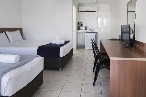 Sunshine Beach Resort - Accommodation Georgetown 9