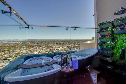 Burleigh Esplanade Apartments - Accommodation Georgetown 8