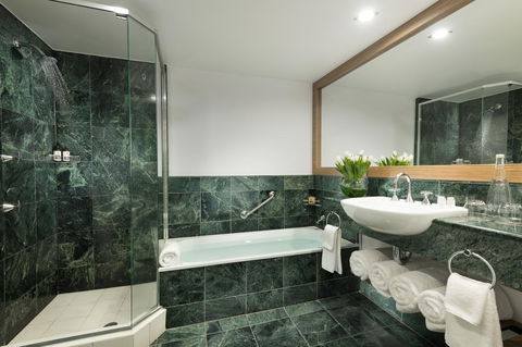Sofitel Gold Coast Broadbeach - Accommodation Georgetown 2