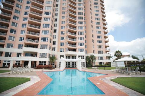 Belle Maison Apartments - Official - Accommodation Georgetown 0