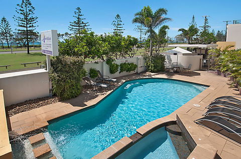 Meridian Alex Beach Apartments - Accommodation Georgetown 1