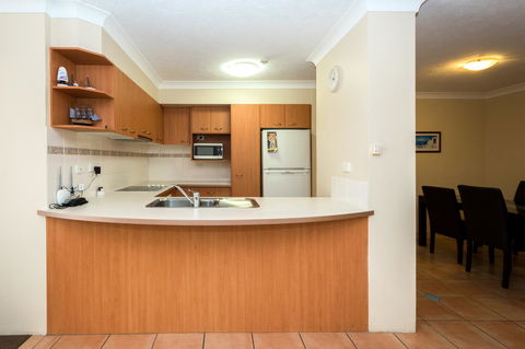 Breakers North Absolute Beachfront Apartments - Official - Accommodation Georgetown 33