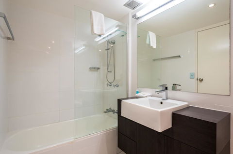 Breakers North Absolute Beachfront Apartments - Official - Accommodation Georgetown 25