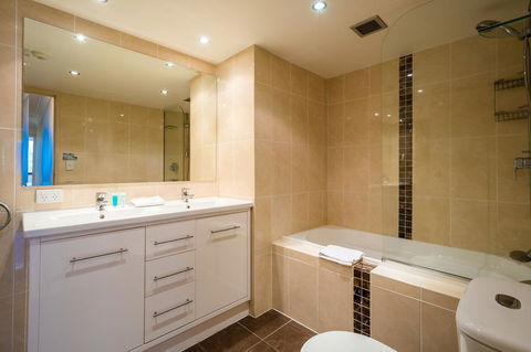 Breakers North Absolute Beachfront Apartments - Official - Accommodation Georgetown 36