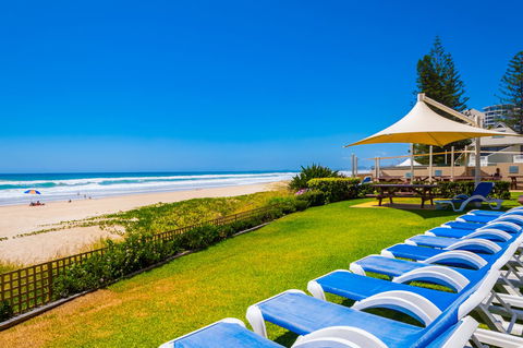 Breakers North Absolute Beachfront Apartments - Official - Accommodation Georgetown 2