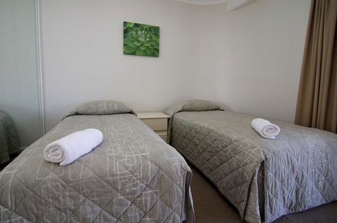 Surfers Mayfair - Accommodation Georgetown 9