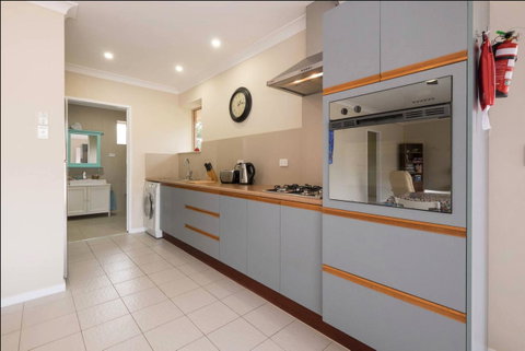 The Villa At The Bay - Accommodation Georgetown 14