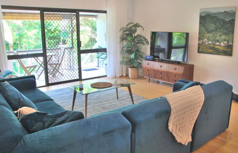 Wayfarer Apartment, In The Heart Of Port Douglas - Accommodation Georgetown 3