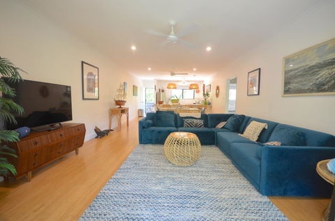 Wayfarer Apartment, In The Heart Of Port Douglas - Accommodation Georgetown 0