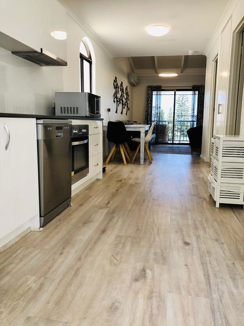 West Beach Lagoon 212 - Great Views - Accommodation Georgetown 3