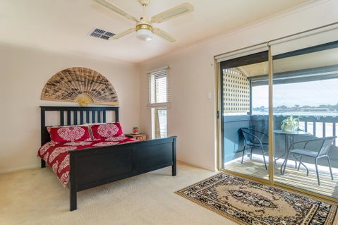 West Lakes Townhouse - Accommodation Georgetown 0