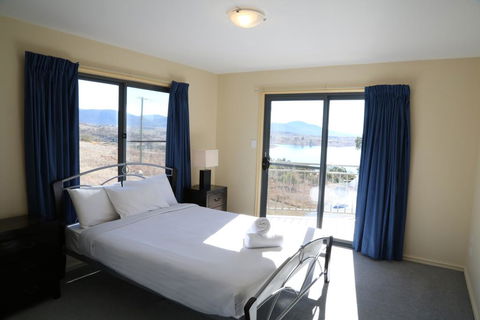 Whistler 4 - Accommodation Georgetown 2