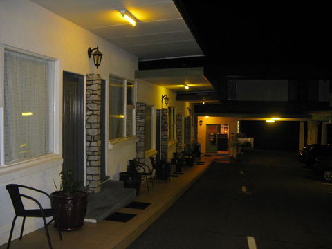 White Manor Motel - Accommodation Georgetown 0