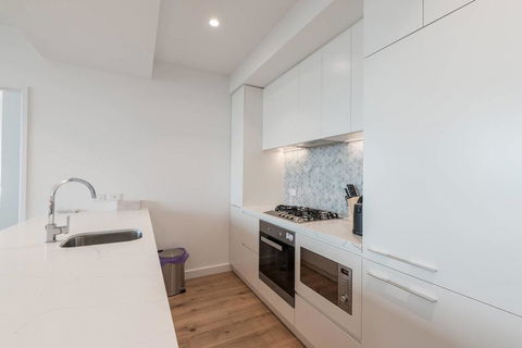 Whitehorse Tower 2 Bedroom 2 Bath - Accommodation Georgetown 2