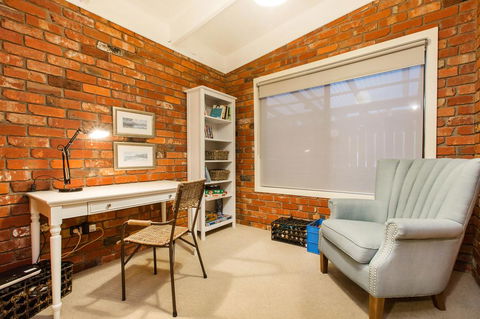 Whitewood Cottage - Secluded Spa - Accommodation Georgetown 2