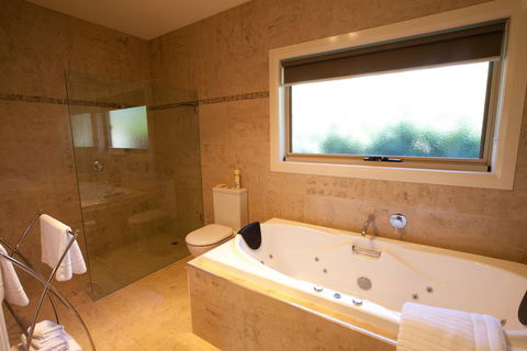 Wild Cattle Creek Estate - Accommodation Georgetown 3