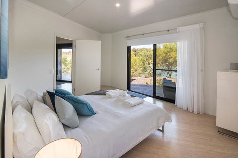 Wirraway Luxury Chalet - Accommodation Georgetown 2