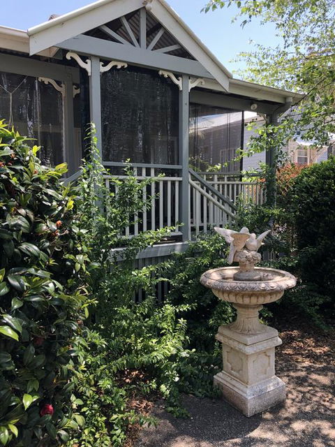 Wisteria Cottage 95 Main Western Road - Accommodation Georgetown 3