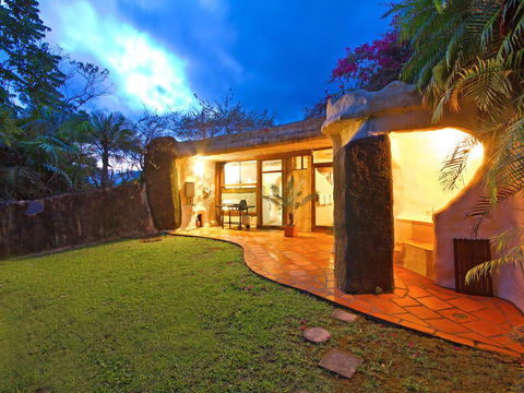 Wollumbin Palms Rainforest Retreat - Accommodation Georgetown 2