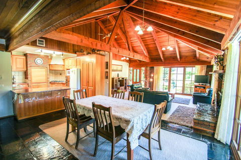 Wombat Hollow - Accommodation Georgetown 3