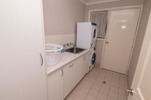 Wonderful Windred Modern, Comfy, Quiet - Accommodation Georgetown 2